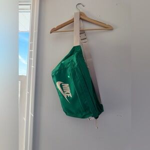 Nike | Tech Hip Bag